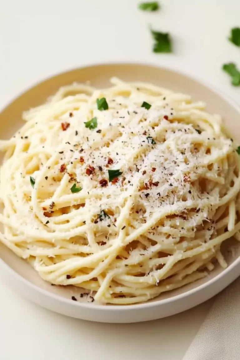 Quick and Easy Creamy Garlic Pasta